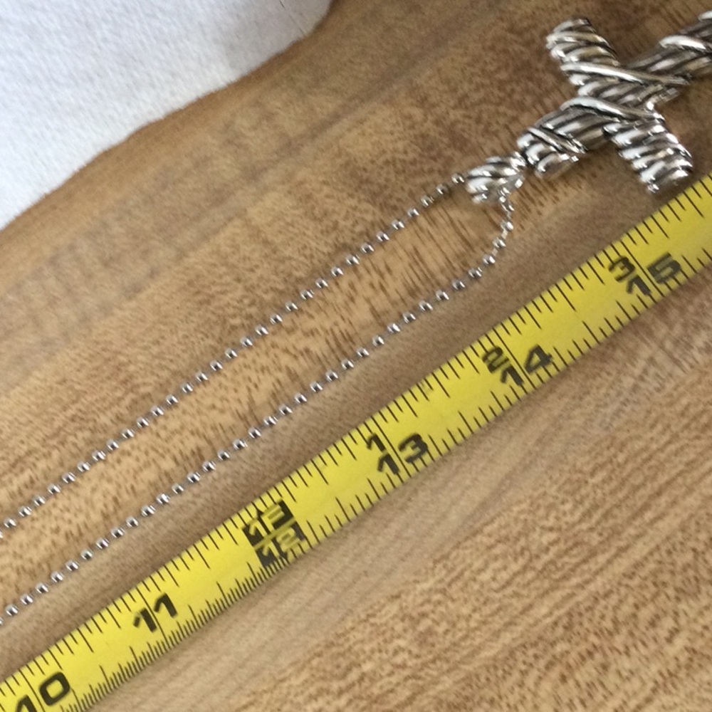 New Cross necklace - Picture 7 of 9